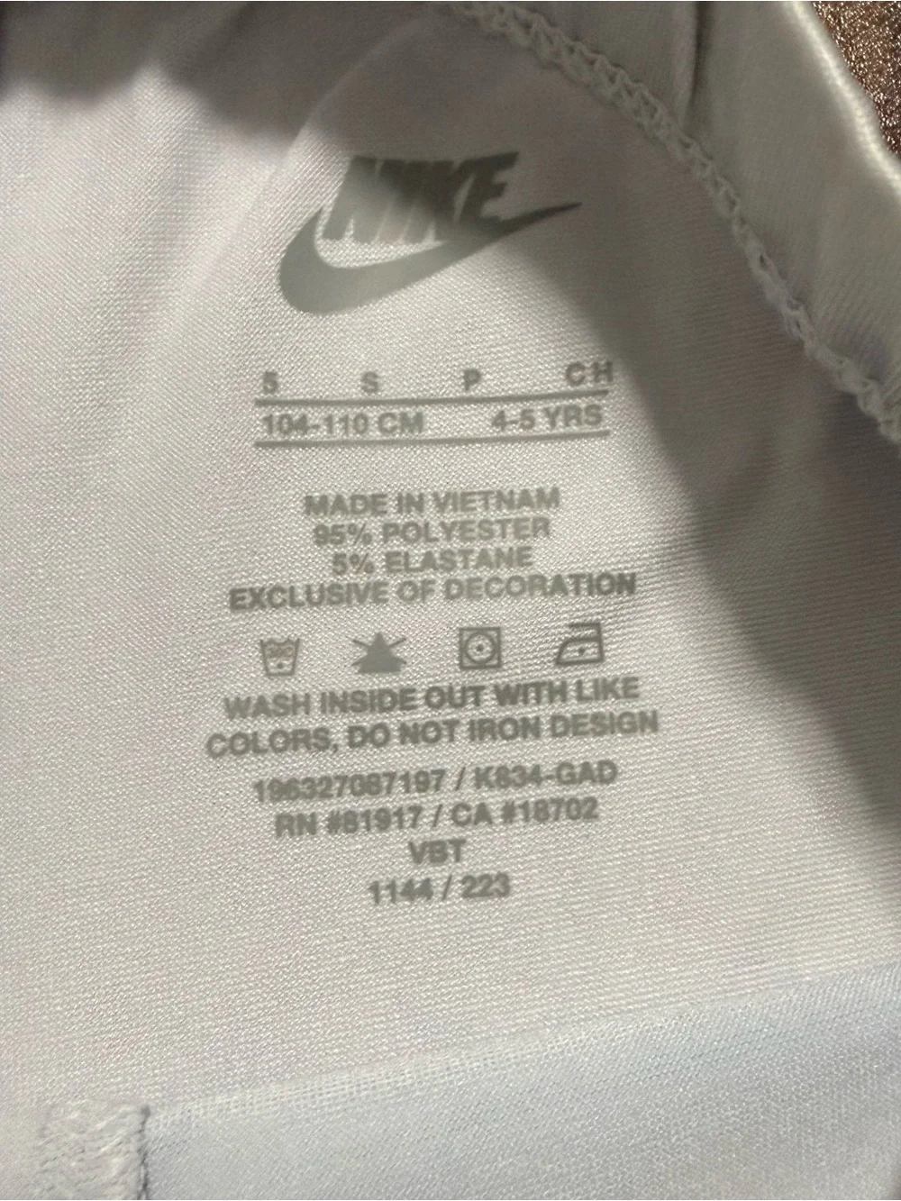 Nike Girls Grey Tank & Tie-Dye Shorts Set Size 5 NWT - Picture 7 of 8
